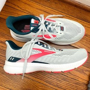 Brooks Launch 8 running shoes